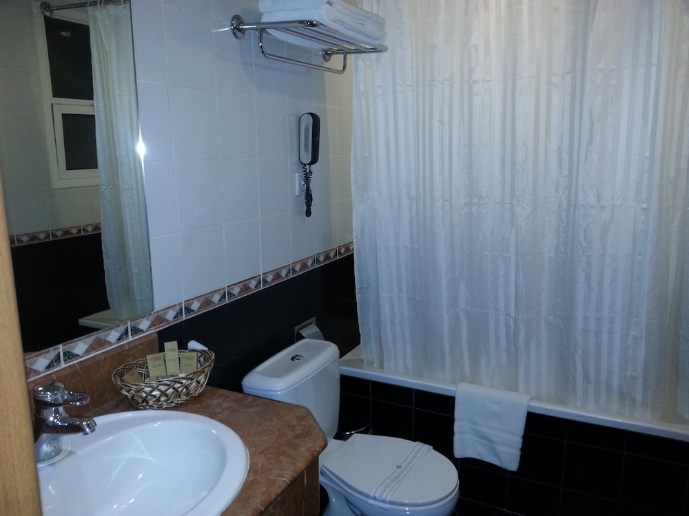 Saffron Boutique Hotel 19