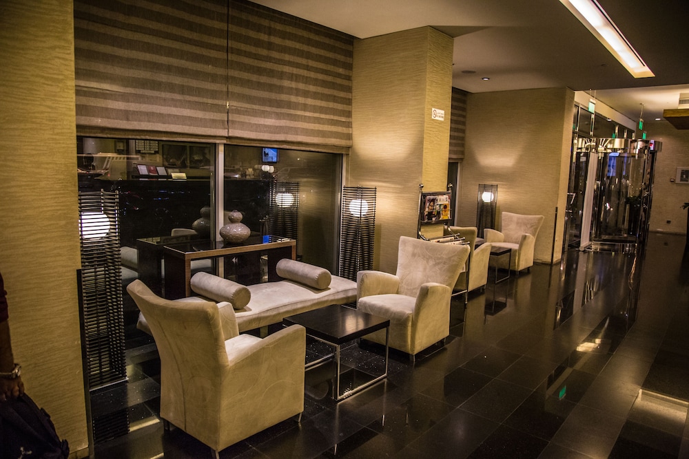 Saffron Boutique Hotel 3
