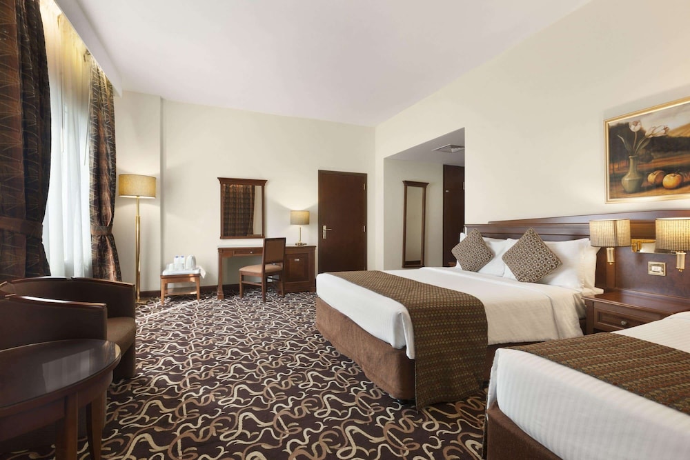 Howard Johnson by Wyndham Bur Dubai 19