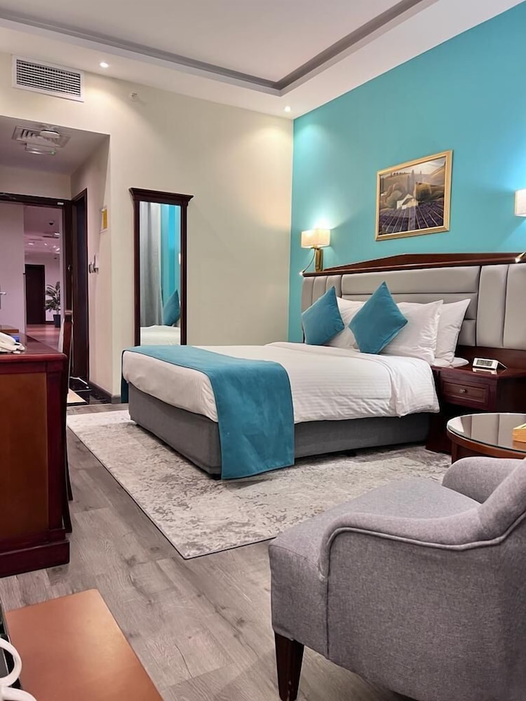 Howard Johnson by Wyndham Bur Dubai 17