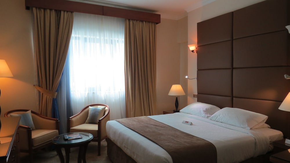 The Park Hotel 5