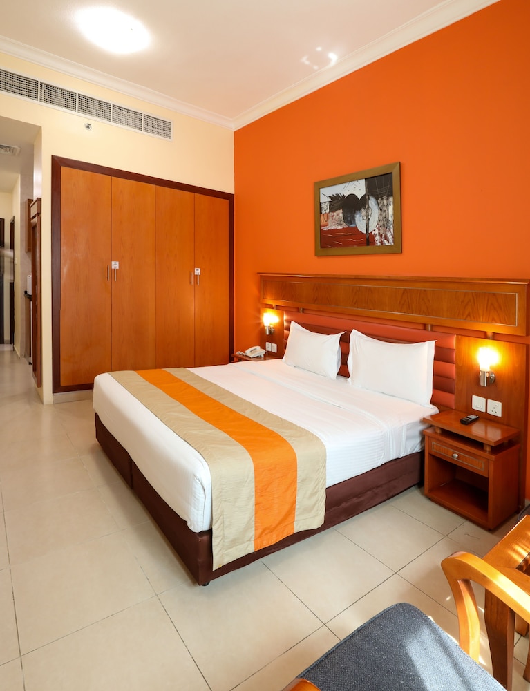West Zone Pearl Hotel Apartment 8