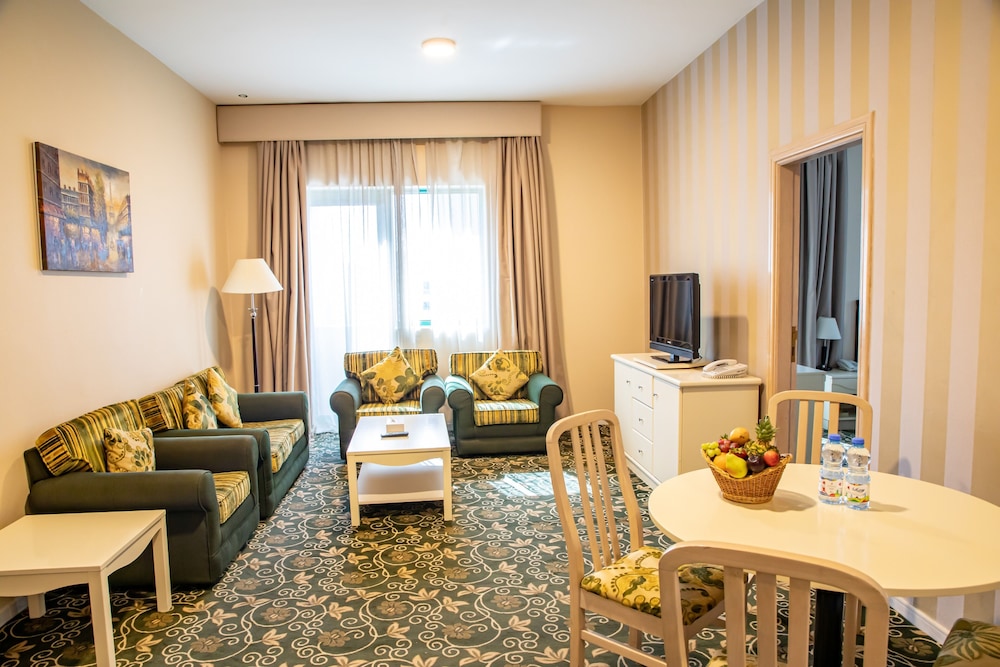 West Zone Pearl Hotel Apartment 17