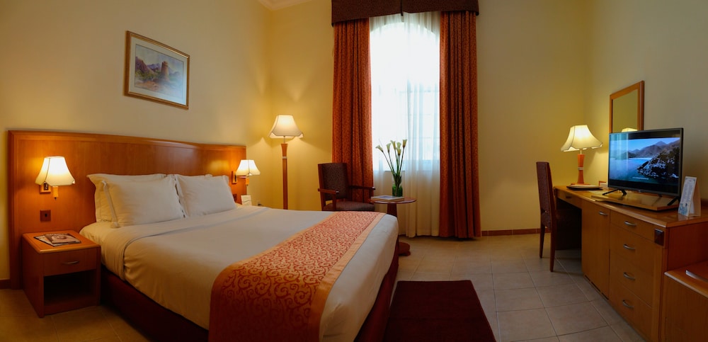 Sharjah Premiere Hotel & Resort 11
