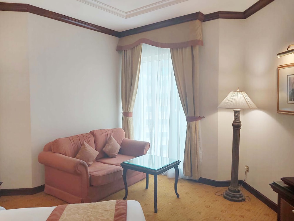 Knight Castle Hotel 7