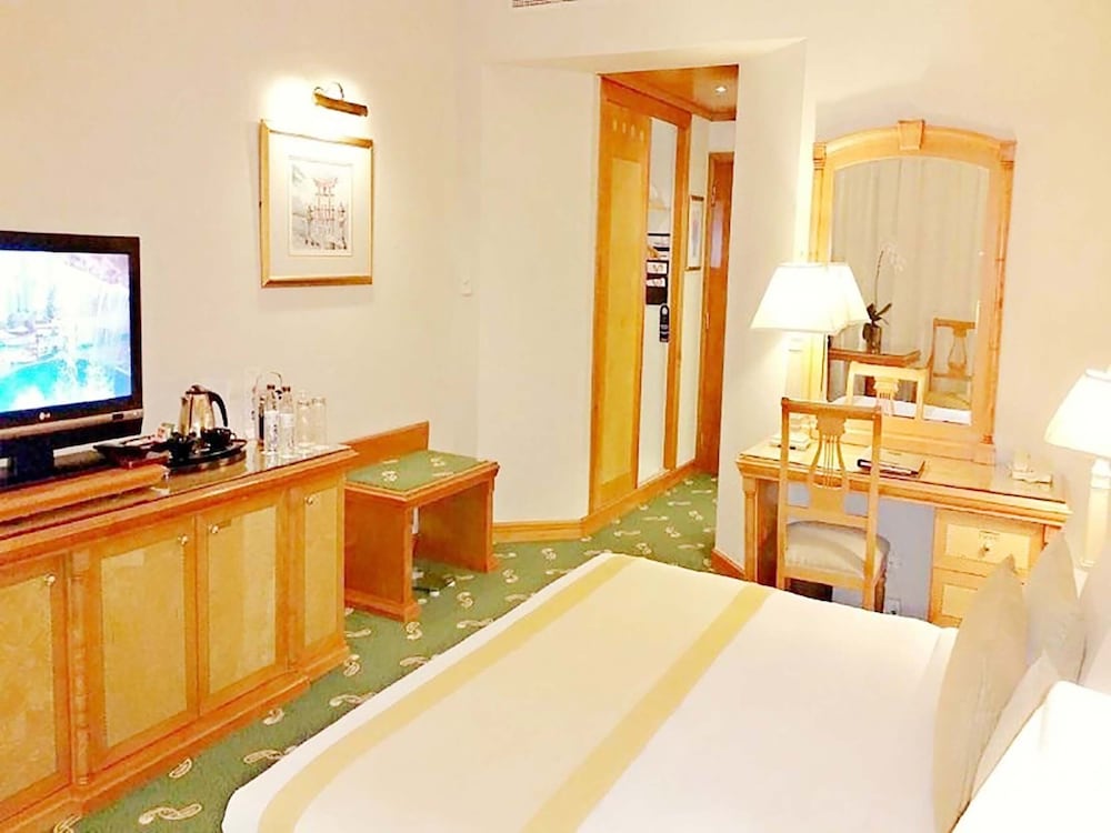 Knight Castle Hotel 17