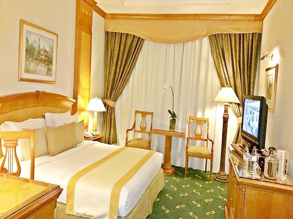 Knight Castle Hotel 18