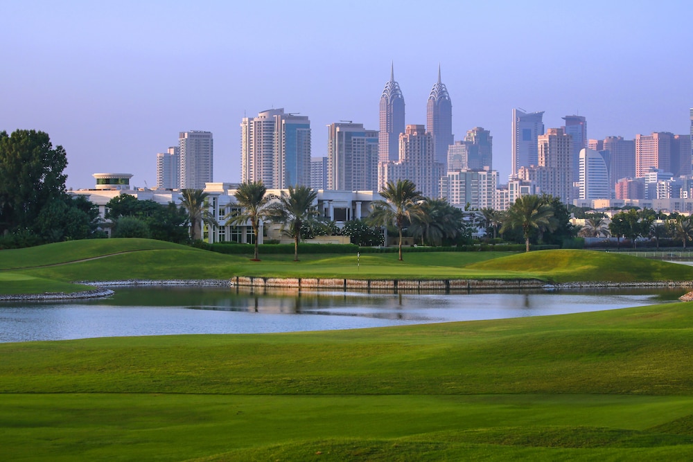 Address Montgomerie 22