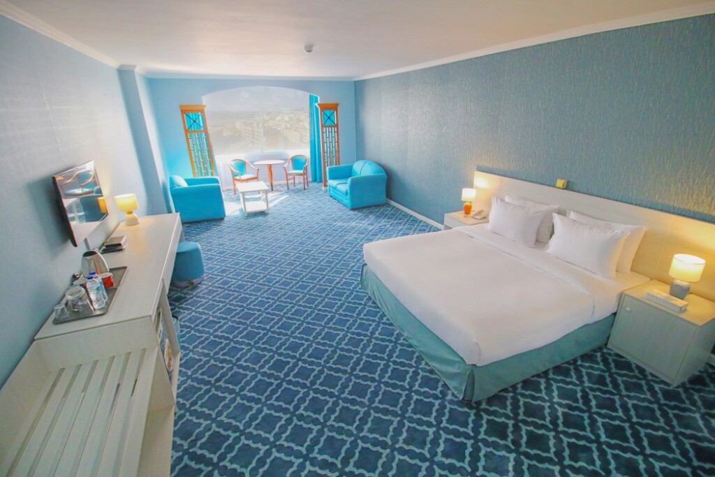 The George Hotel by Saffron 17