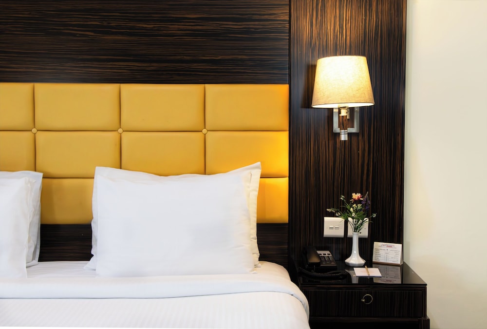 Fortune Karama Hotel 13