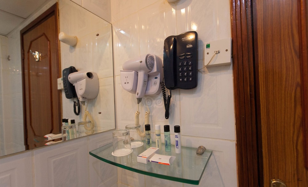 Fortune Karama Hotel 7