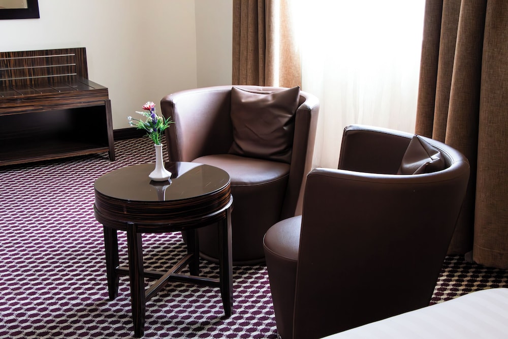 Fortune Karama Hotel 14