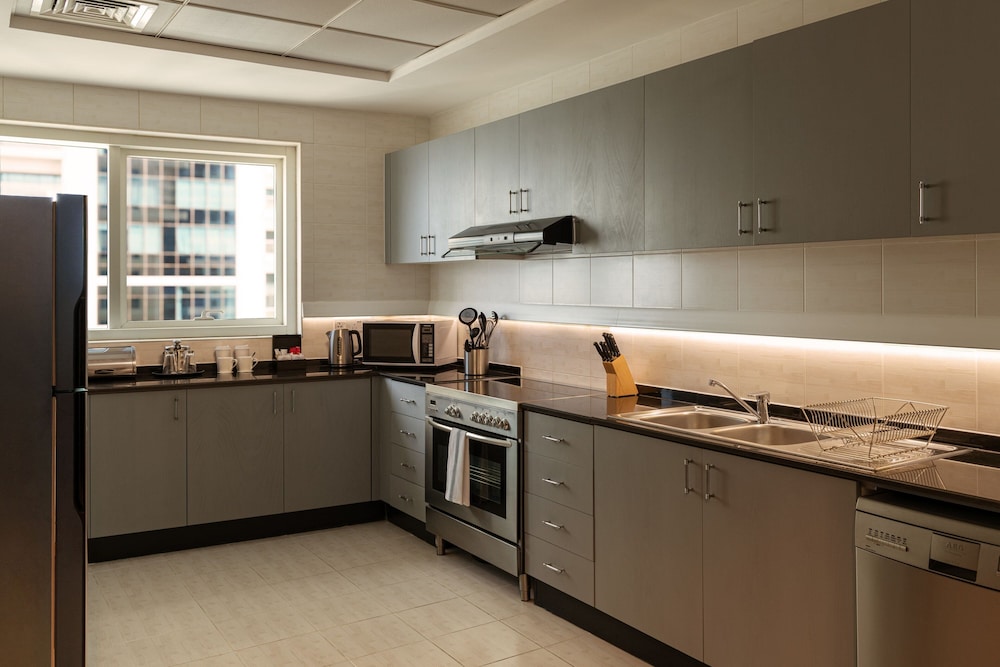 Dubai Marriott Harbour Hotel & Suites 20