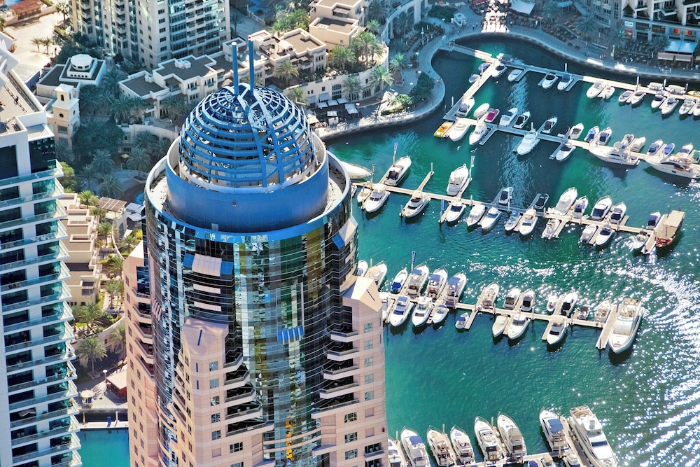 Dubai Marriott Harbour Hotel & Suites 1