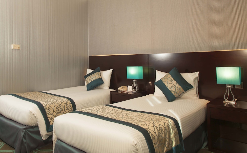 Novel Hotel City Center 11