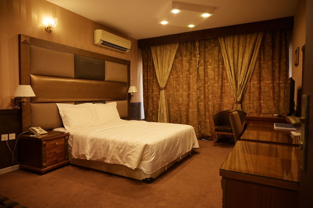 Abjad Crown Hotel 6