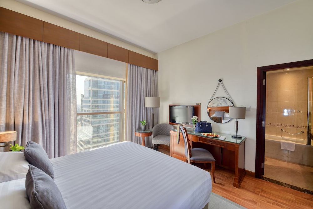 Majestic City Retreat Hotel 18