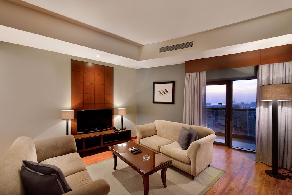 Majestic City Retreat Hotel 15
