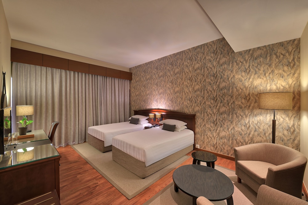 Majestic City Retreat Hotel 22