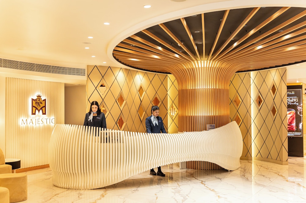 Majestic City Retreat Hotel 6