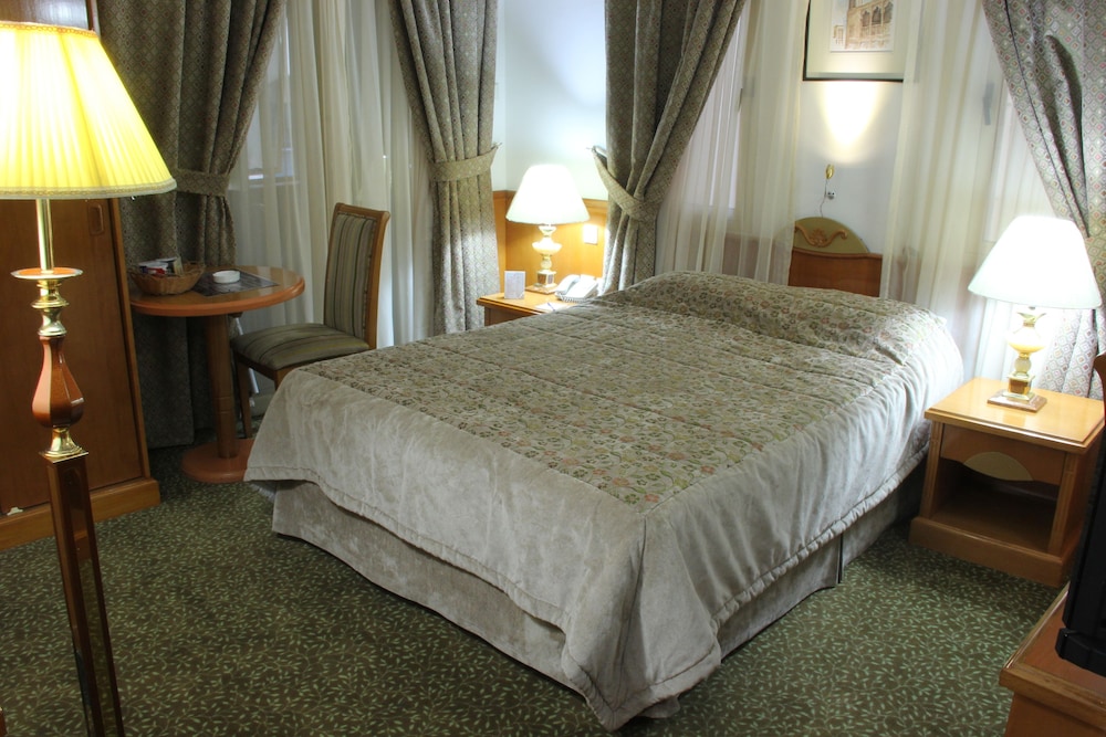 Zain International Hotel 5