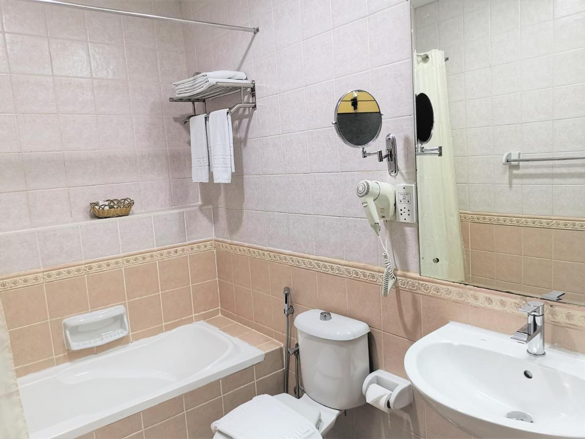Fortune Hotel Deira 11