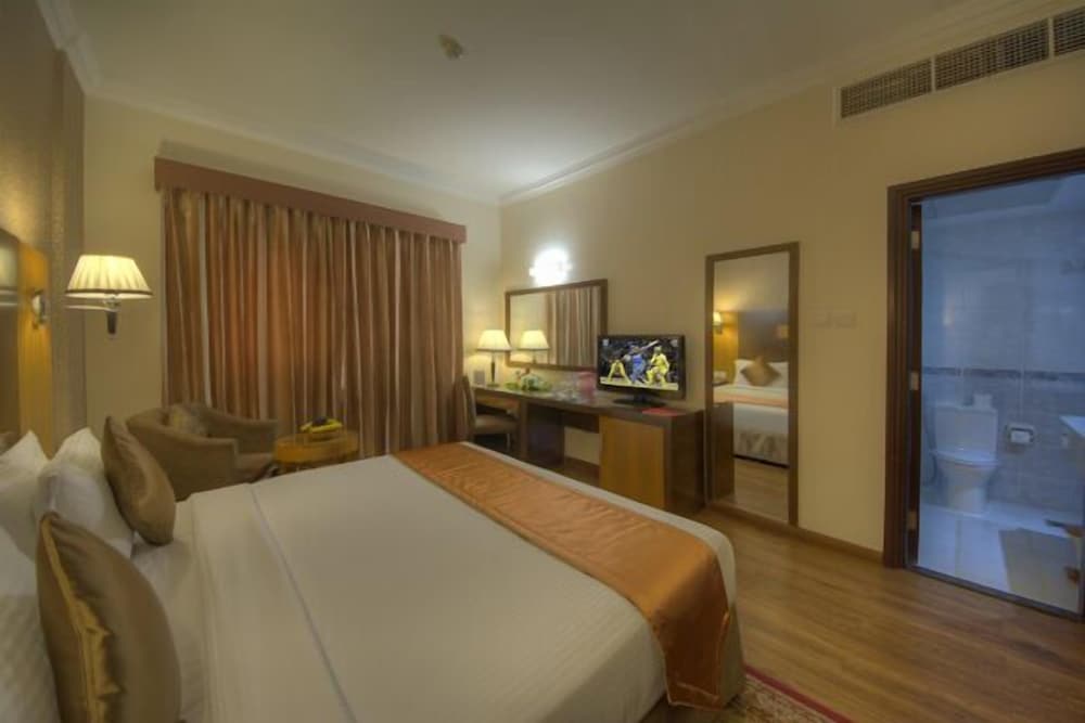 Fortune Pearl Hotel, Deira, Dubai 6