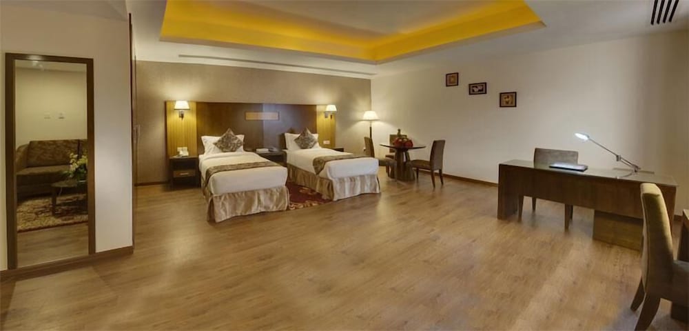 Fortune Pearl Hotel, Deira, Dubai 7