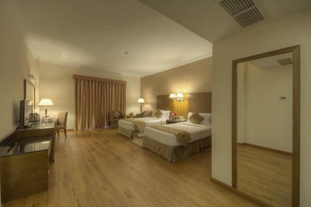 Fortune Pearl Hotel, Deira, Dubai 8