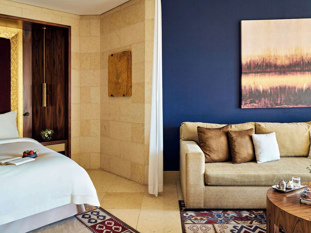 Raffles Dubai 17