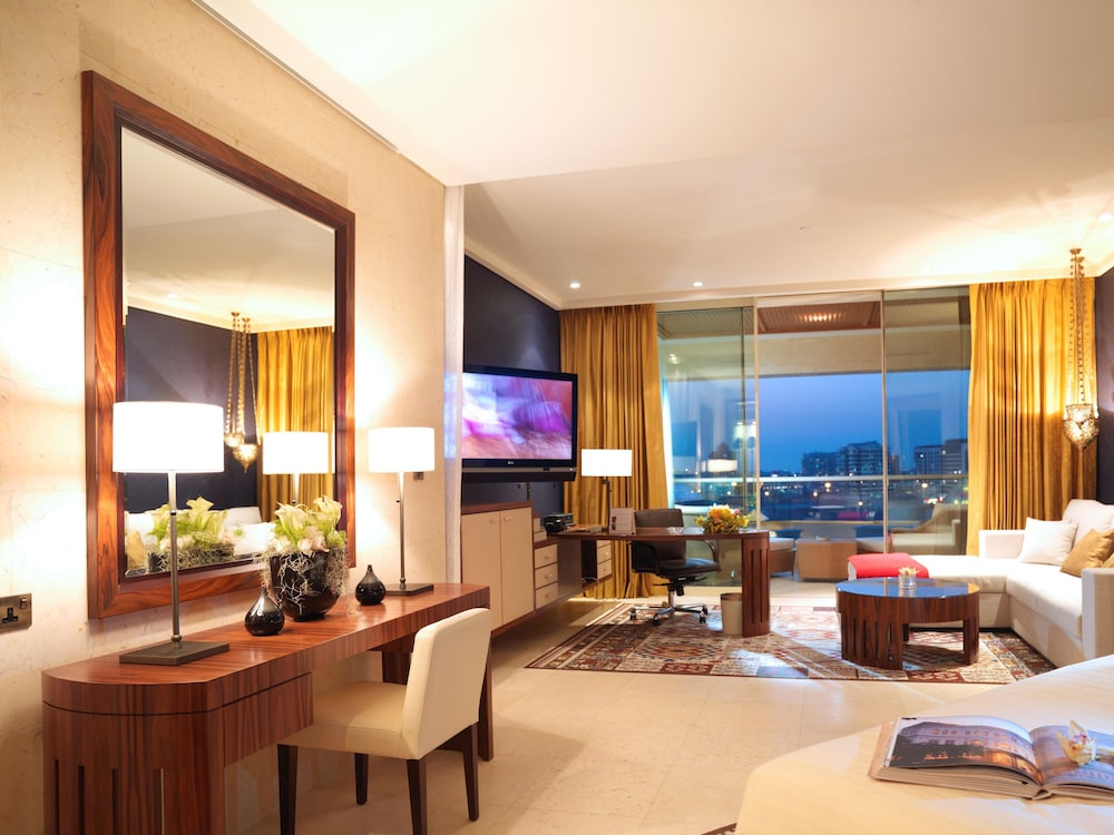 Raffles Dubai 7