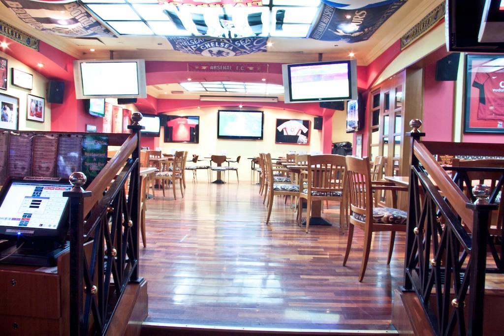 Majestic Central Hotel 7