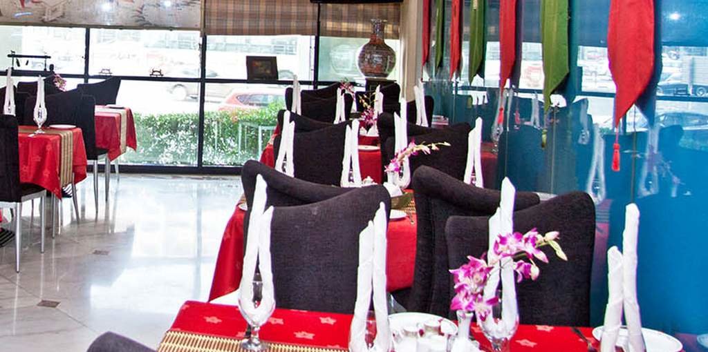 Majestic Central Hotel 4