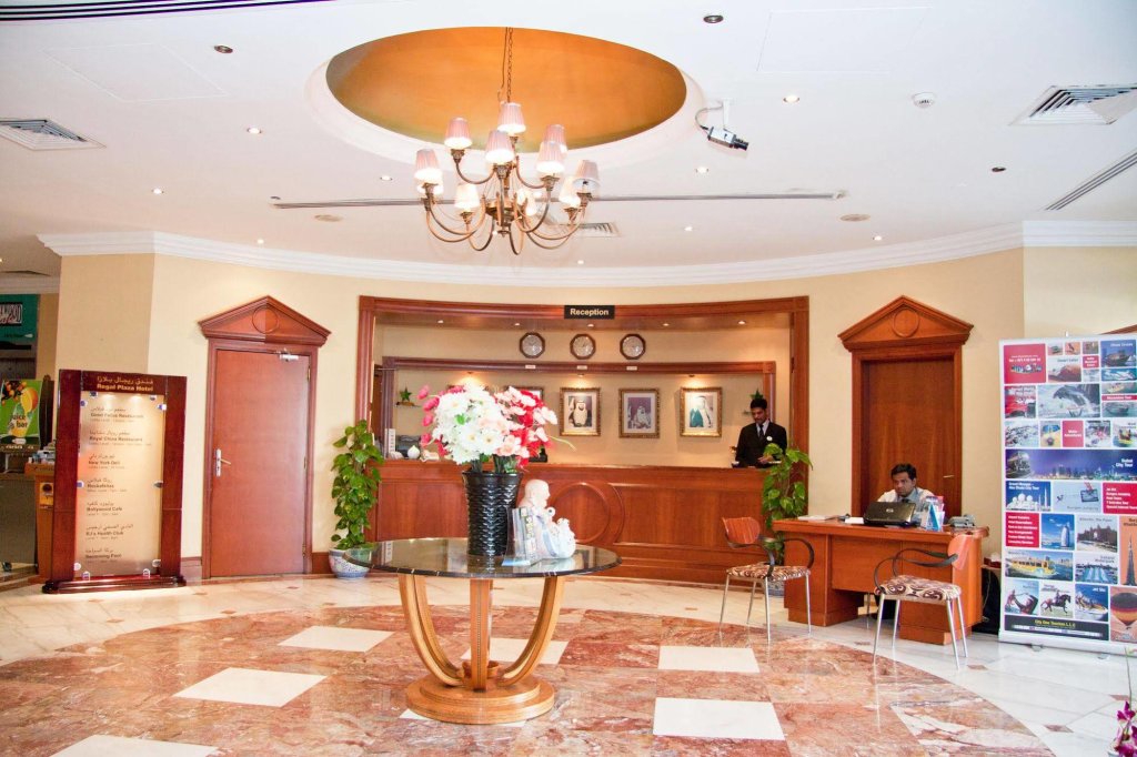 Majestic Central Hotel 15