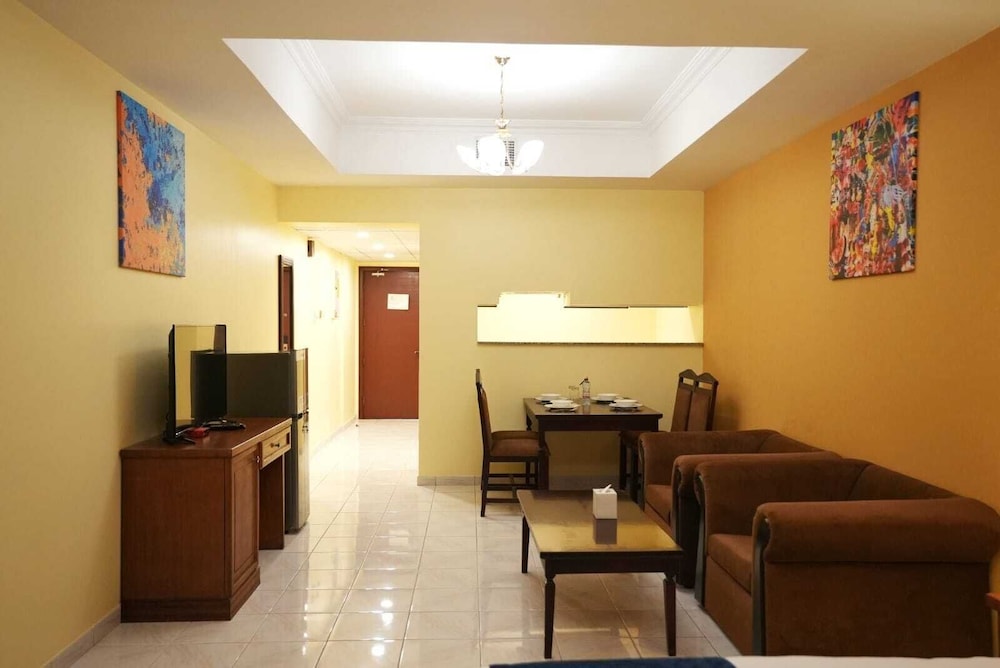 Manchester Plaza Hotel 8