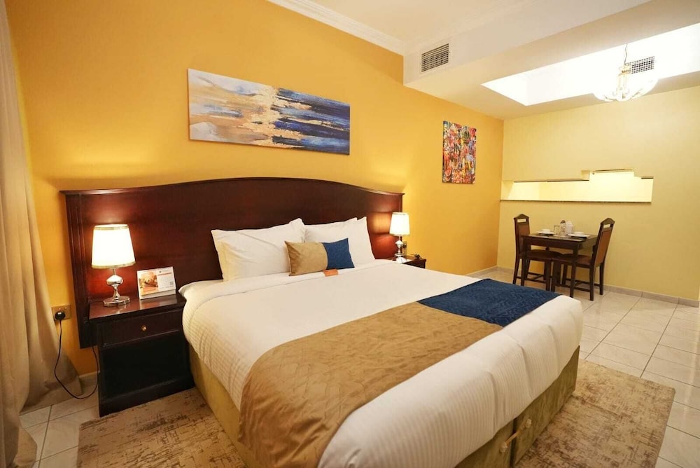 Manchester Plaza Hotel 6