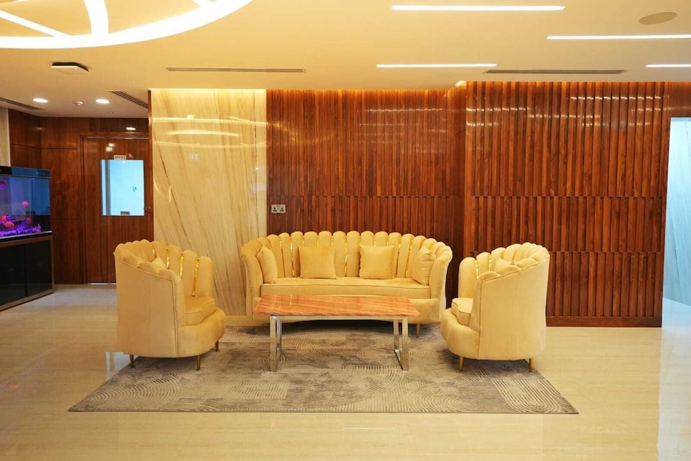Manchester Plaza Hotel 4