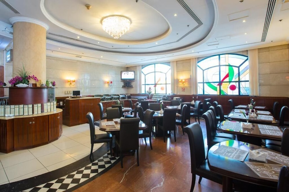 York International Hotel 12