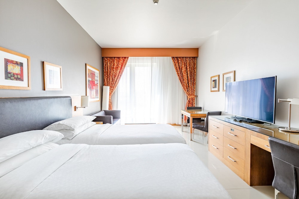 Four Points by Sheraton Bur Dubai 17