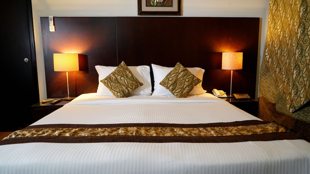 Boonmax Hotel 9