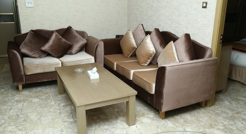 Sun & Sands Plaza Hotel 17