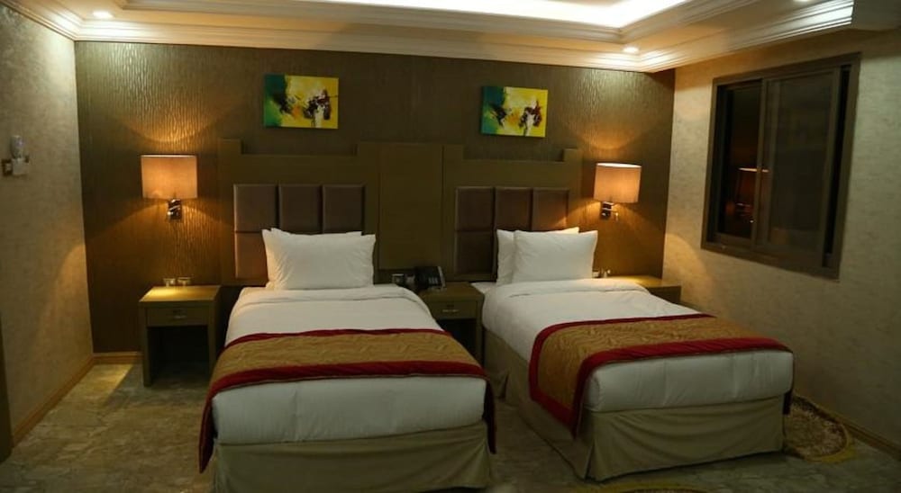 Sun & Sands Plaza Hotel 11