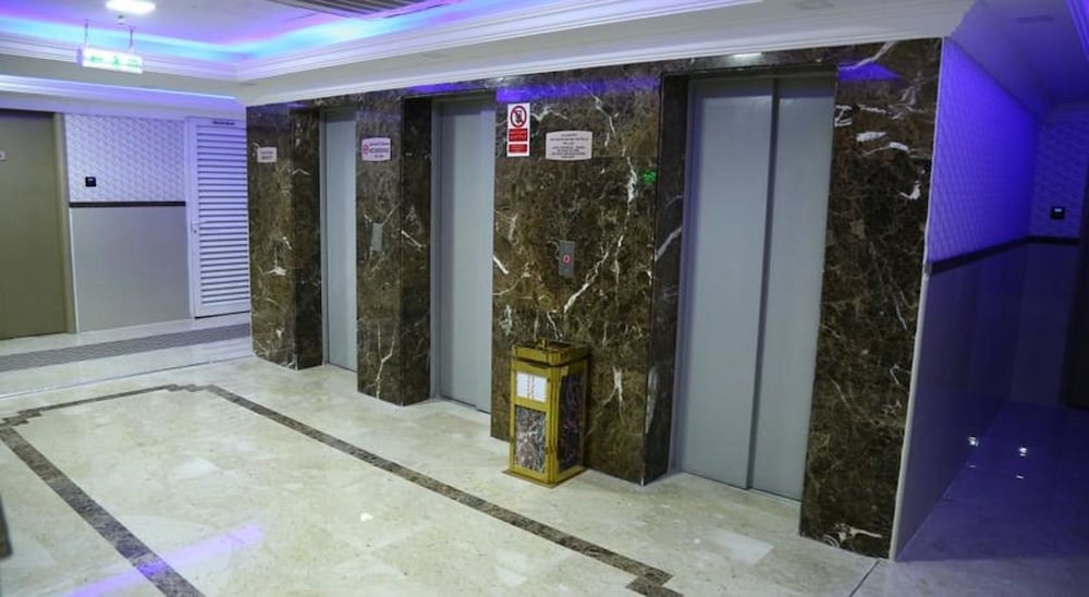 Sun & Sands Plaza Hotel 21
