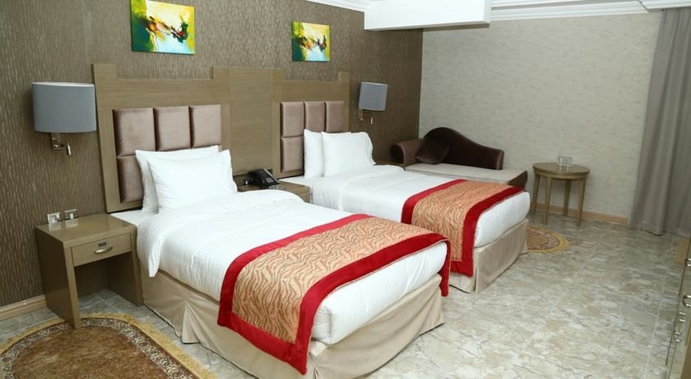 Sun & Sands Plaza Hotel 7