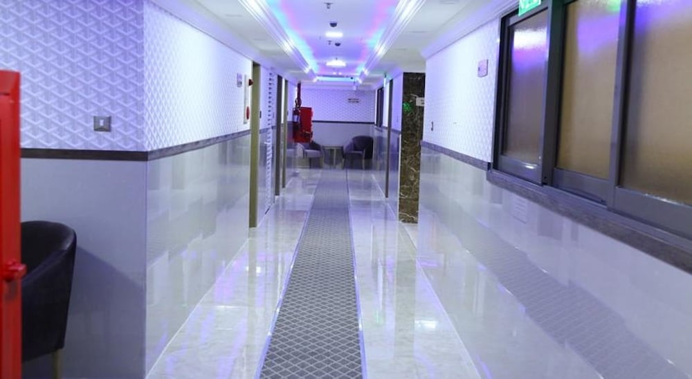 Sun & Sands Plaza Hotel 20
