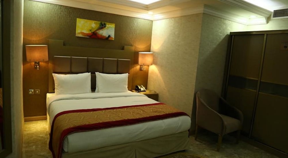Sun & Sands Plaza Hotel 14