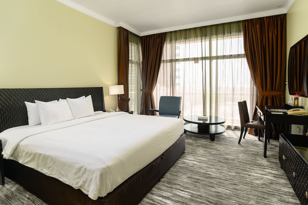 Oryx Hotel 13