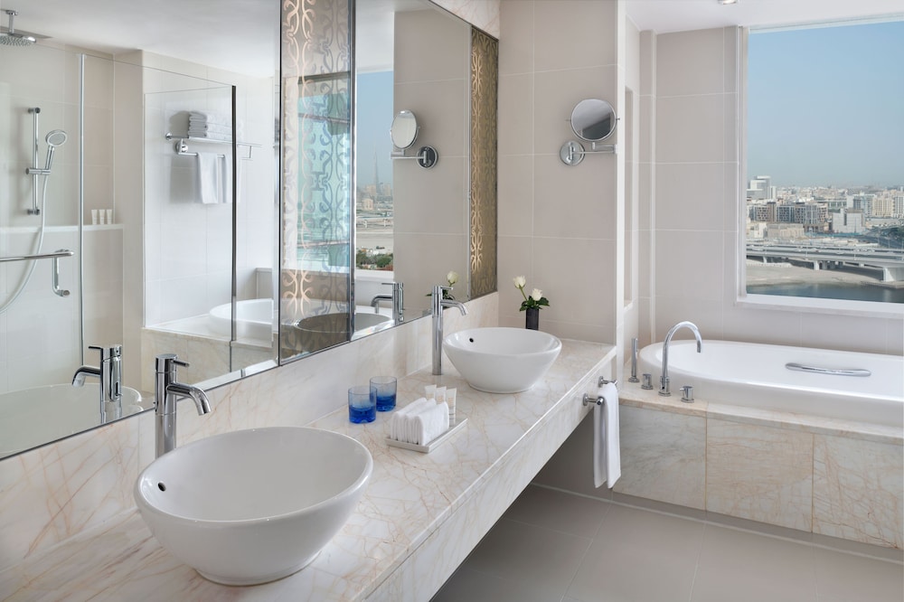 Crowne Plaza Dubai - Festival City 17