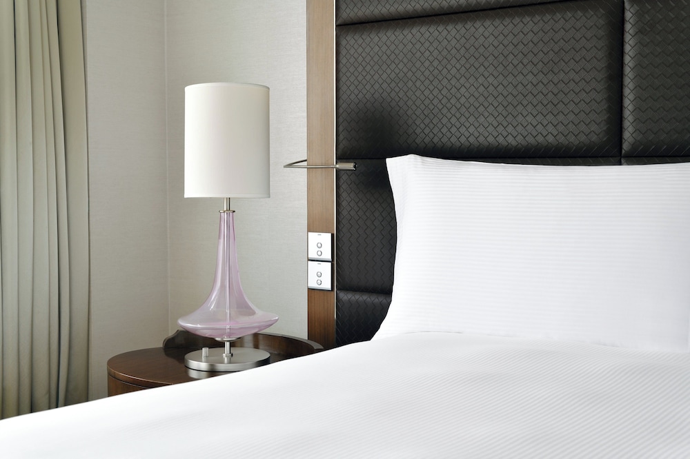 Crowne Plaza Dubai - Festival City 9