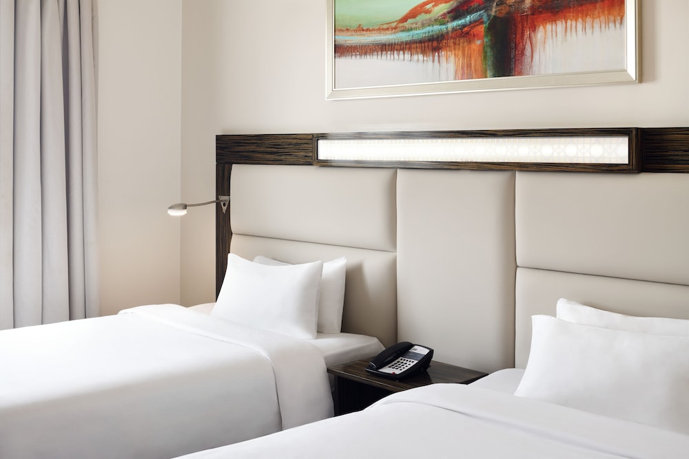 Holiday Inn Express Dubai Internet City 7
